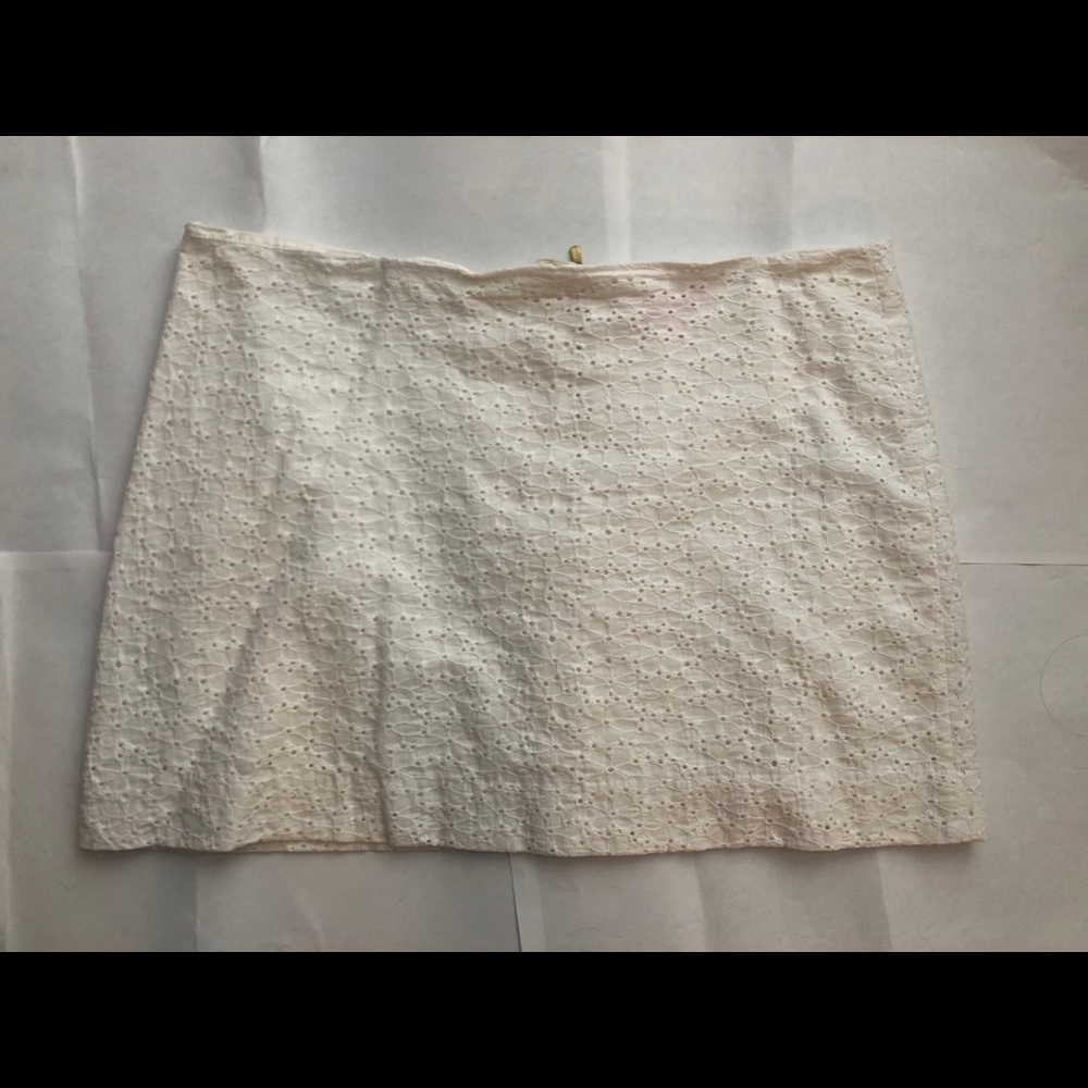 Lily Pulitzer white eyelet flower skirt pattern